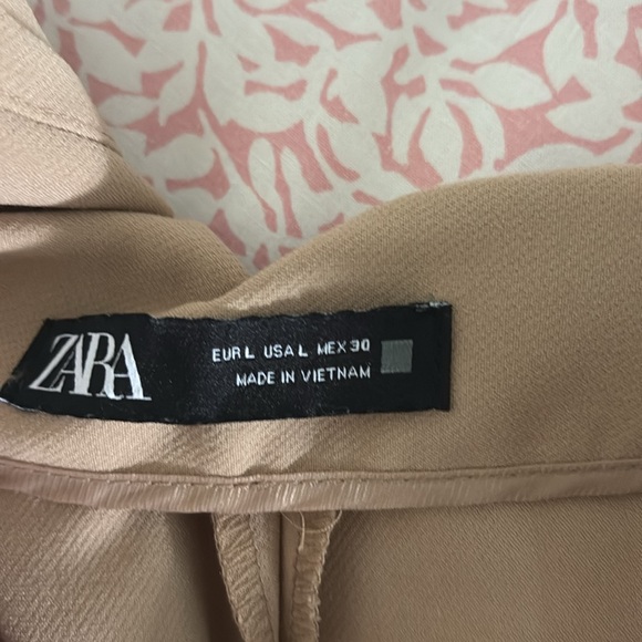 Zara pants worn once - Picture 3 of 4